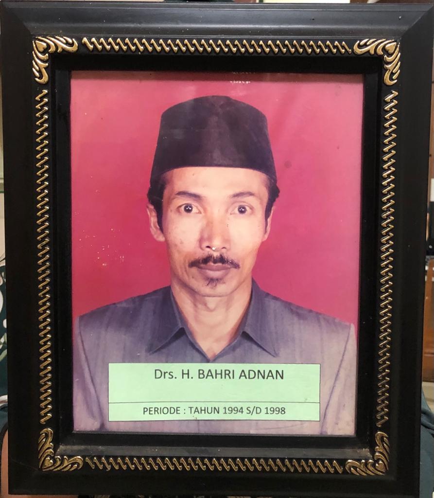 2. Drs. H. BAHRI ADNAN